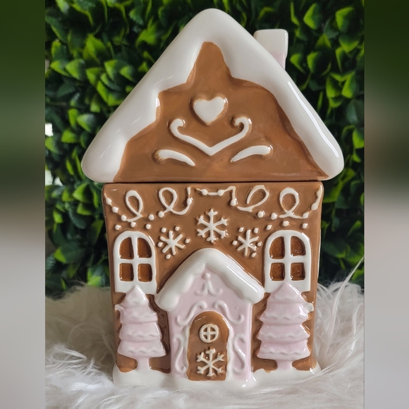 NWT Tik Tok Viral Peppermint & Pine Gingerbread House Cookie Jar Mug Set (2) - Picture 3 of 15